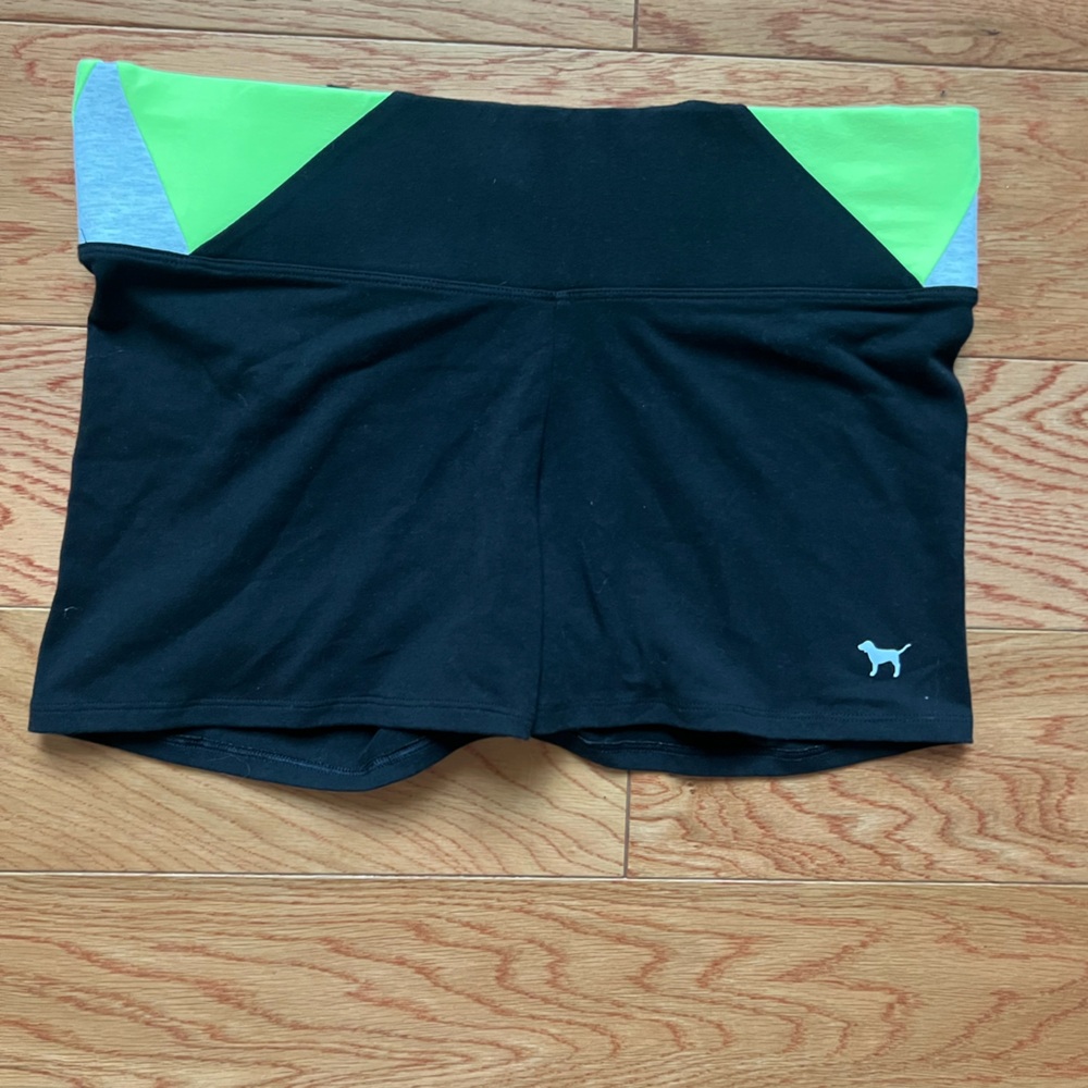 Victoria’s Secret PINK yoga shorts black green gray colorblock size m